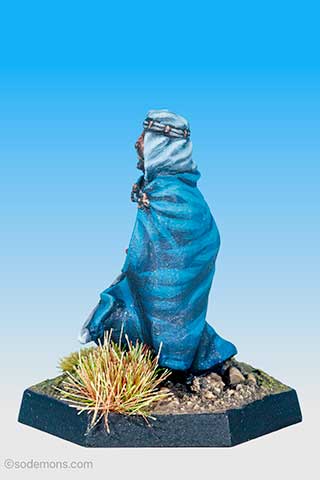 C1-14 Eastern Thief in Cloak with Sword