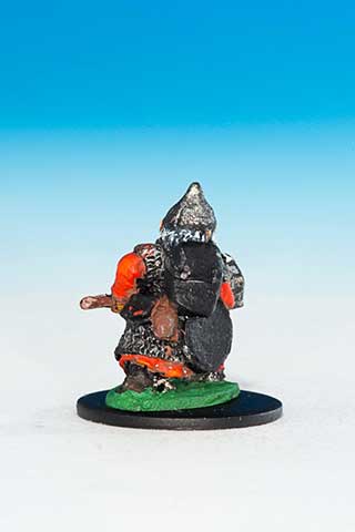 FA15-2 Dwarf with Two-Handed Hammer