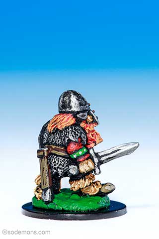 C06 Northern Dwarf with Sword