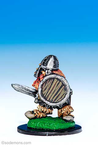 C06 Northern Dwarf with Sword