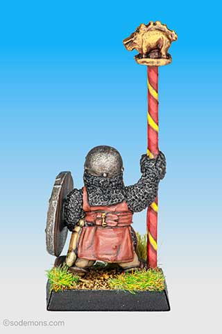 Snivvel (Boar Standard & Skull Cap)