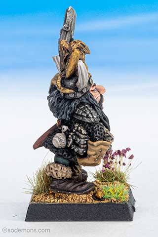 DRAG3 Dwarf Treasure Hunter