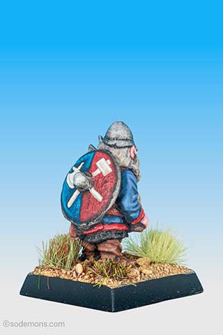 FTD3 Dwarf with Sword and Pole Arm