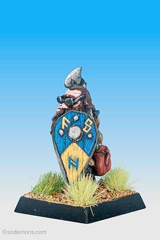 FTD5 Dwarf with Axe and Heavy Crossbow
