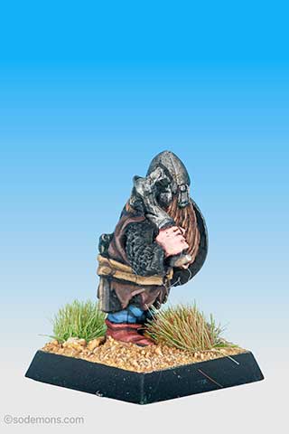 FTD7 Dwarf with Hammer and Pick