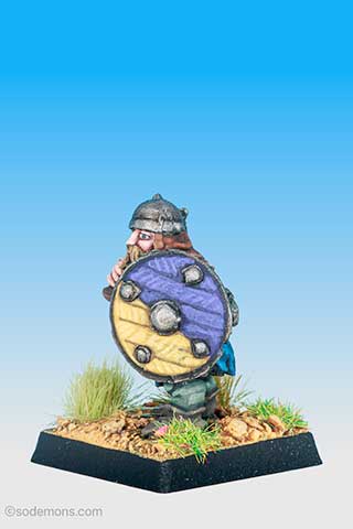 FTD7 Dwarf with Hammer and Pick