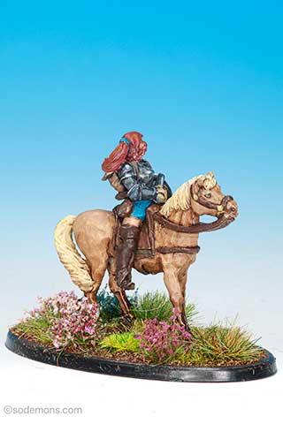FAC19 Mounted Female FIghter with Sword