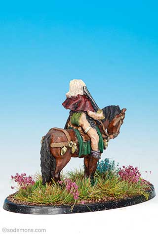 FAC30 Mounted Female Ranger