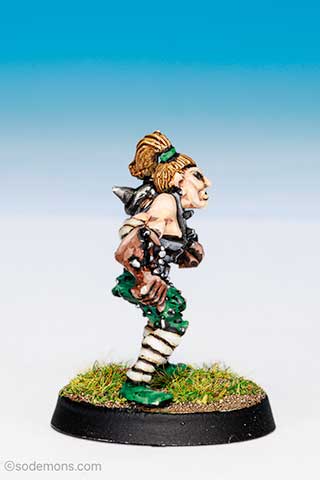 LE18 Blood Bowl Elf Player