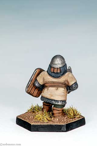 DWF4 - Dwarf with Handaxe