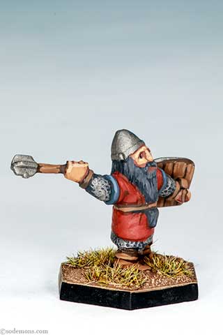 DWF7 - Dwarf with Flanged Mace