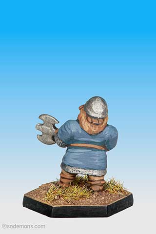 DWF10 - Dwarf with Two-Handed Axe