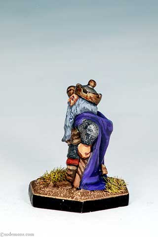 DWF11 - Dwarf King Holding Rod