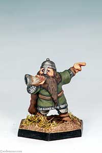 DWF12 - Dwarf Blowing Warhorn