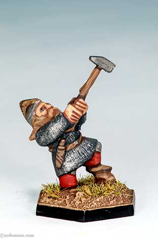DWF13 - Dwarf Noble with Two-Handed Mattock