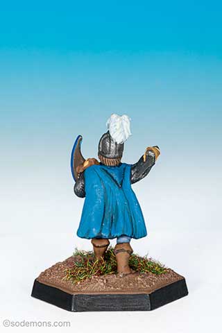 ELF4 High Elf attacking with Sword