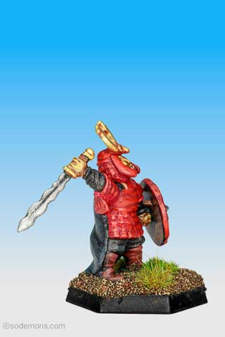 HBG13 Hobgoblin Sub-Chief w. Kris-Bladed Sword