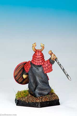 HBG13 Hobgoblin Sub-Chief w. Kris-Bladed Sword