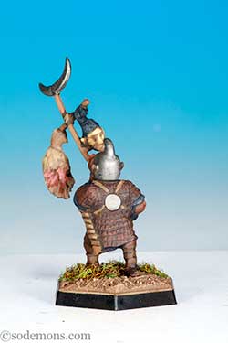 ORC14 Orc Standard Bearer