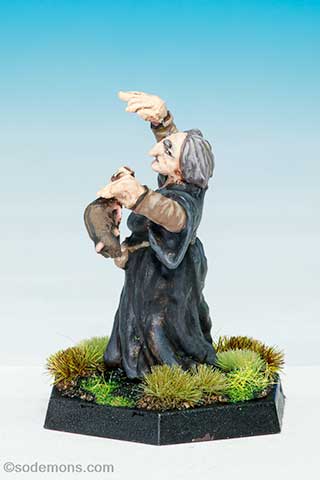 VFW29 Old Witch Holding a Rat