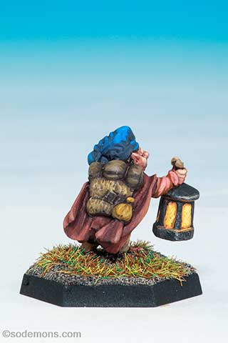 ARD2 Dwarf Holding Lantern