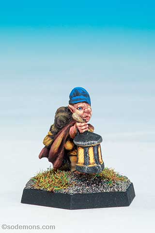 ARD2 Dwarf Holding Lantern