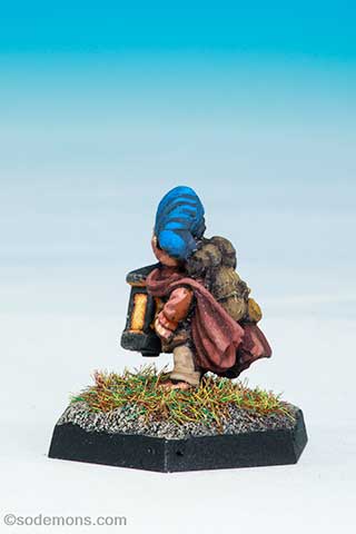 ARD2 Dwarf Holding Lantern