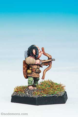 ARD8 Dwarf with Bow / WG42 Halfling Fighter