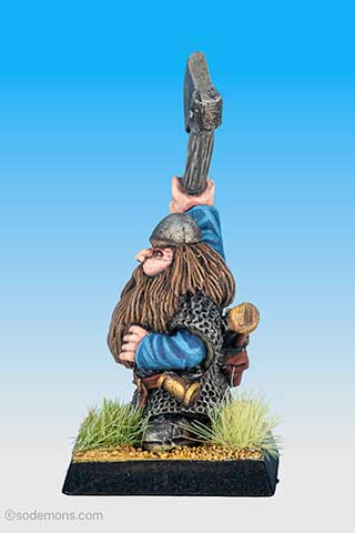 Dwarf Warrior with Axe 2