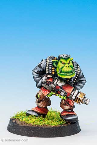MM20 Orc Boy with Bolt Gun