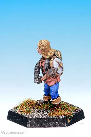 FA18-2 Female Cleric with Mace