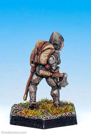 FTF20 Female Fighter in Plate Armour with Axe