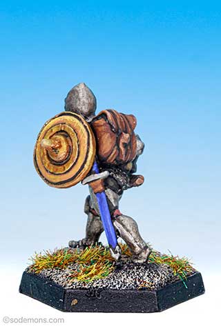 FTF20 Female Fighter in Plate Armour with Axe