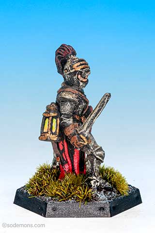 FTF94 Female Paladin with Plumed Helmet