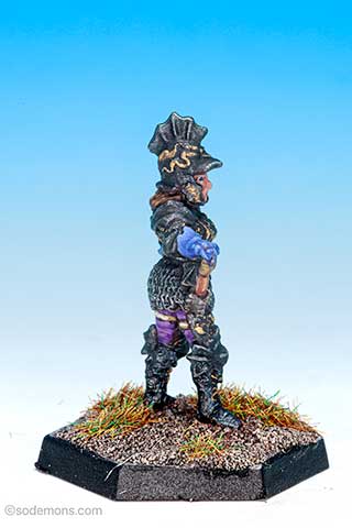 Female Cleric in Ornate Armour  (C03C1-4)