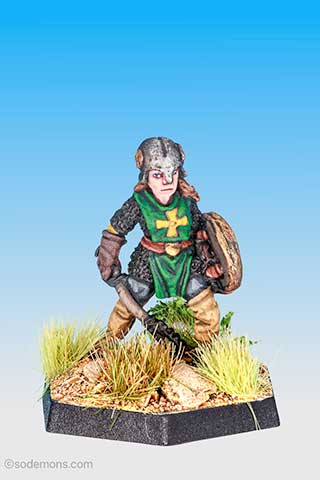 Armoured Female Cleric with Shield (C03C1-8)