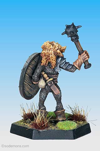 C01 Mace Lady